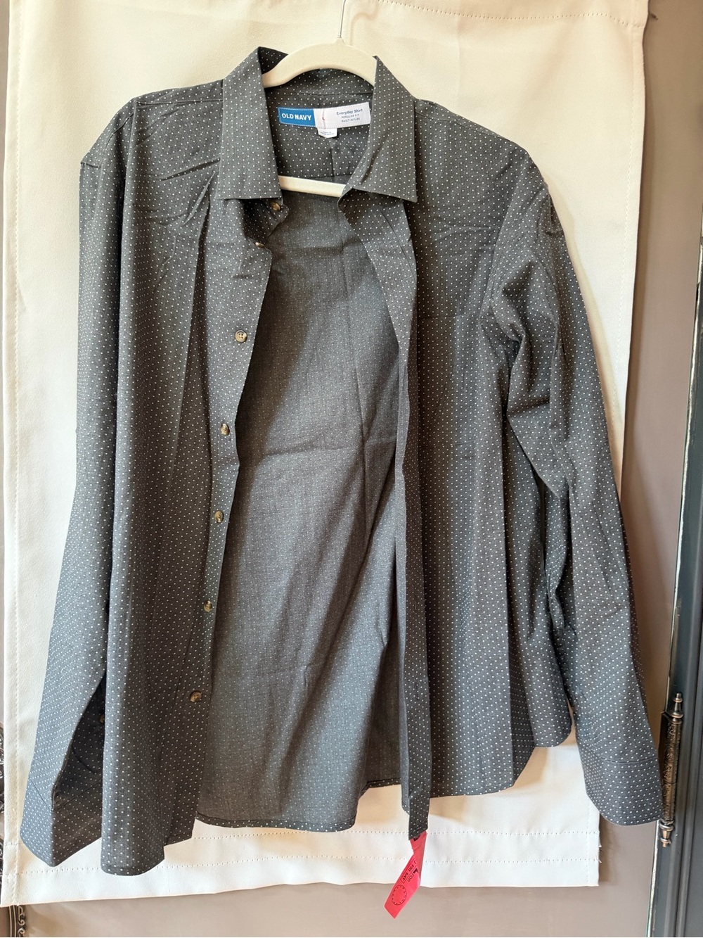 Old Navy Everyday Shirt Regular Fit Built-In Flex Dot Print Button Down